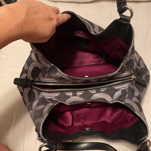 Coach Handbag - Picture 7 of 8